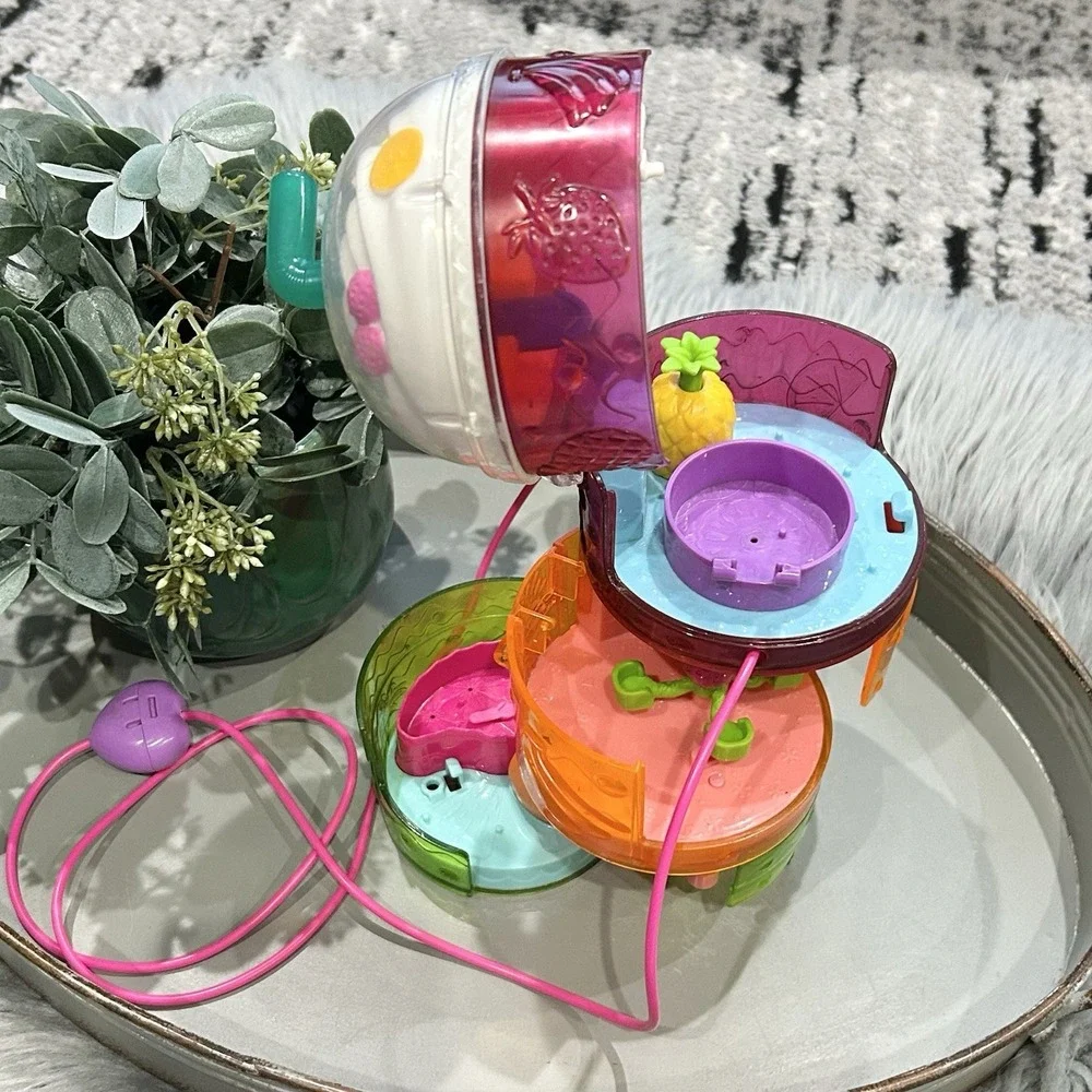 Mattel Polly Pocket Spin 'n Surprise‎ Smoothie Cup Carry & Play Playset